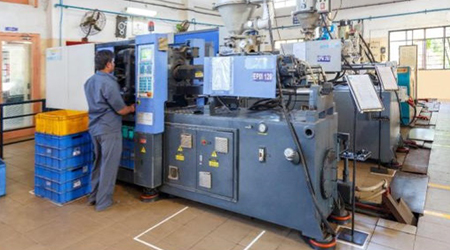 Plastic Molding Shop at Sinnar
